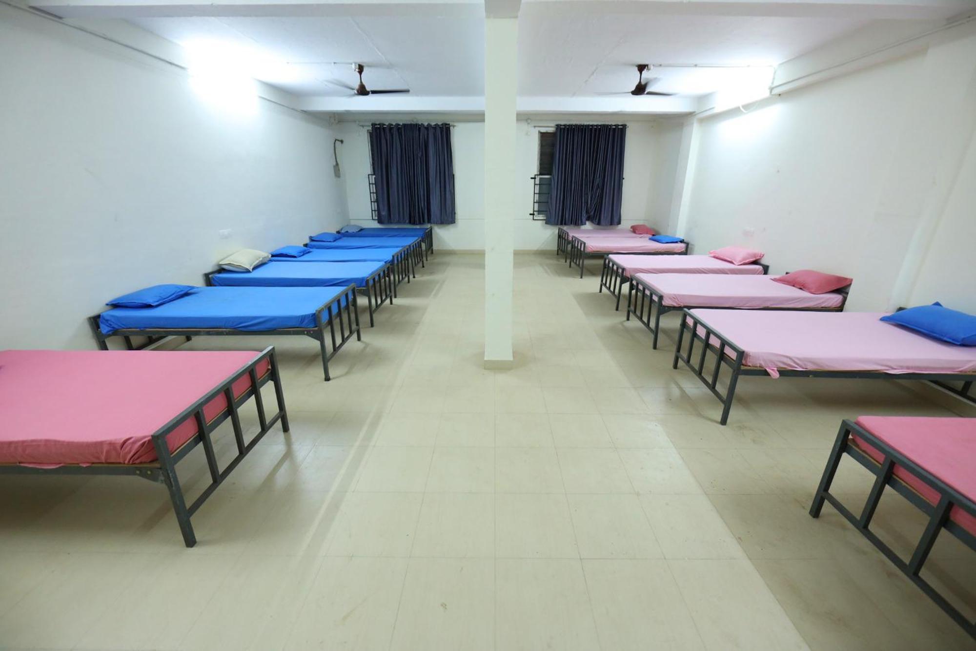 Temple View Residency Hotel Chottanikara Exterior photo